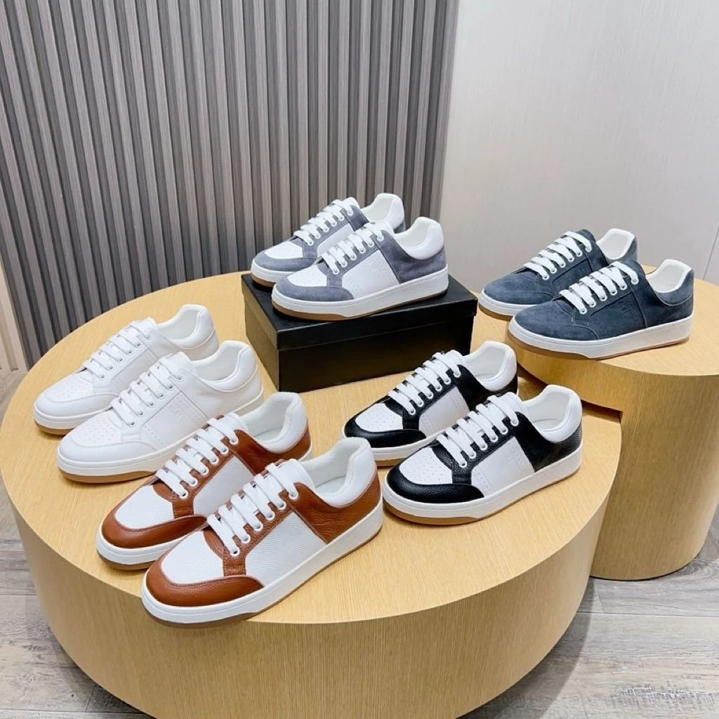 2026 new lightweight men's sports shoes made of genuine leather, breathable and versatile, daily casual lace up board shoes
2026 new lightweight men's sports shoes made of genuine leather, breathable and versatile, daily casual lace up board shoes