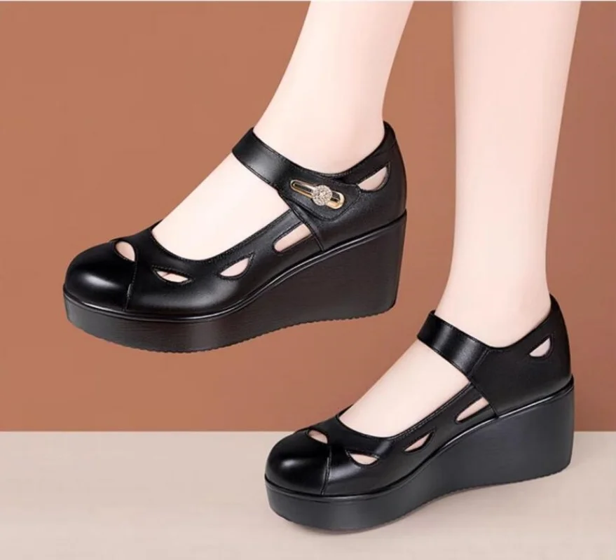 6cm Small Size 33-43 Comfortable Soft Leather Shallow Mouth Platform Shoes Fall Med Heels Wedges Shoes Women fro Office Mom
6cm Small Size 33-43 Comfortable Soft Leather Shallow Mouth Platform Shoes Fall Med Heels Wedges Shoes Women fro Office Mom