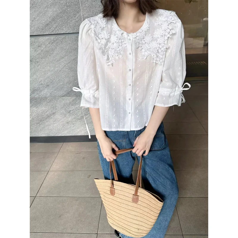 Elegant Lace Embroidery Stand Collar Shirt Women's Short Sleeve Bubble Sleeve Belted Top Breathable Skin-Friendly Summer New
Elegant Lace Embroidery Stand Collar Shirt Women's Short Sleeve Bubble Sleeve Belted Top Breathable Skin-Friendly Summer New