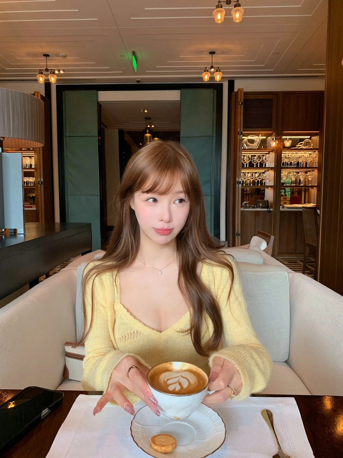 Chic Sweet Soft Knitted Crop Top And Cardigan Set Women's Fashion Autumn Outfit Gentle Style Two-Piece Set Comfortable Fit
Chic Sweet Soft Knitted Crop Top And Cardigan Set Women's Fashion Autumn Outfit Gentle Style Two-Piece Set Comfortable Fit
