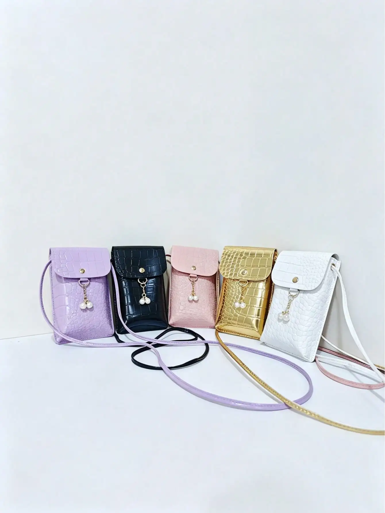 Crocodile Pattern Phone Bag, Summer New Women's Shoulder Bag, Casual Versatile Lightweight Crossbody Bag, Suitable For Shopping, Students, College Girls, Friends, Gifts, Multi-Compartment Phone Bag, Pink, Purple, Black, White
Crocodile Pattern Phone Bag, Summer New Women's Shoulder Bag, Casual Versatile Lightweight Crossbody Bag, Suitable For Shopping, Students, College Girls, Friends, Gifts, Multi-Compartment Phone Bag, Pink, Purple, Black, White