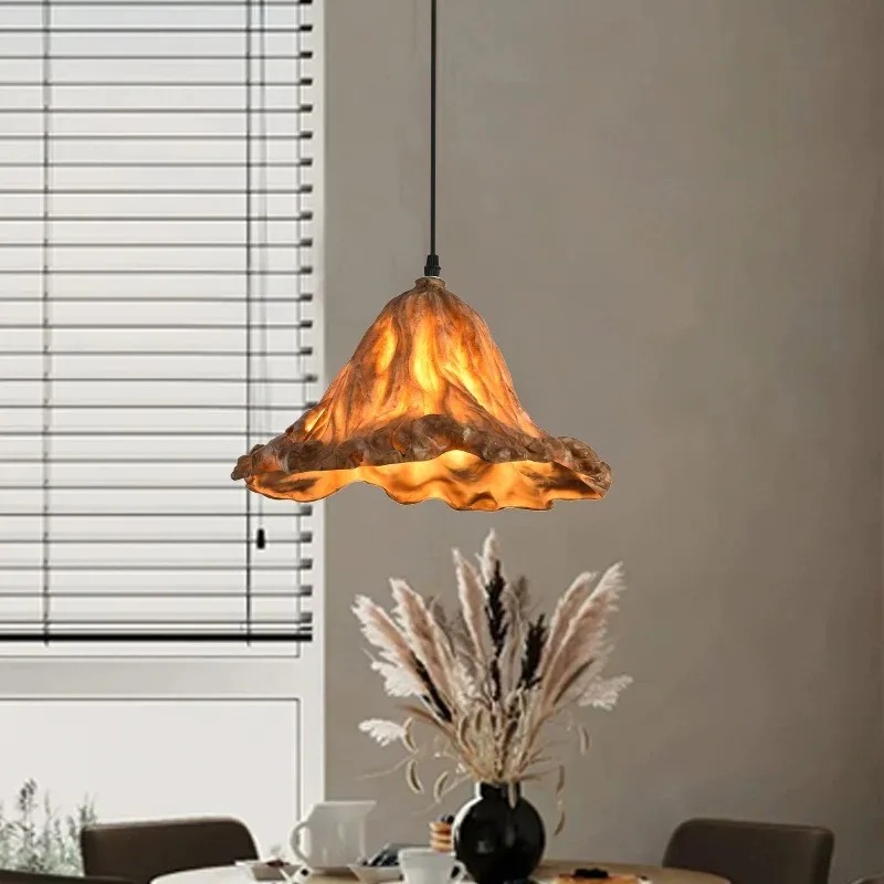 Vintage Lotus Leaf Metal Pendant Light Classical Wabi Sabi Japanese Nordic Style Bar Dining Restaurant Guesthouse Teahouse Decor
Vintage Lotus Leaf Metal Pendant Light Classical Wabi Sabi Japanese Nordic Style Bar Dining Restaurant Guesthouse Teahouse Decor