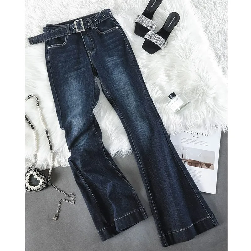 Слегка расклешенные джинсы для девочек в стиле ретро для женщин летом. Тонкие утягивающие брюки большого размера, поднимающие бедра и облегающие расклешенные брюки.
Слегка расклешенные джинсы для девочек в стиле ретро для женщин летом. Тонкие утягивающие брюки большого размера, поднимающие бедра и облегающие расклешенные брюки.