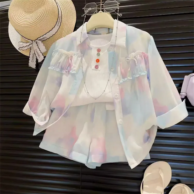 2025 Summer Korean Version Girls' Fashionable Cool Sun Protection Set, Shirt, Vest, and Shorts Three Piece Set
2025 Summer Korean Version Girls' Fashionable Cool Sun Protection Set, Shirt, Vest, and Shorts Three Piece Set