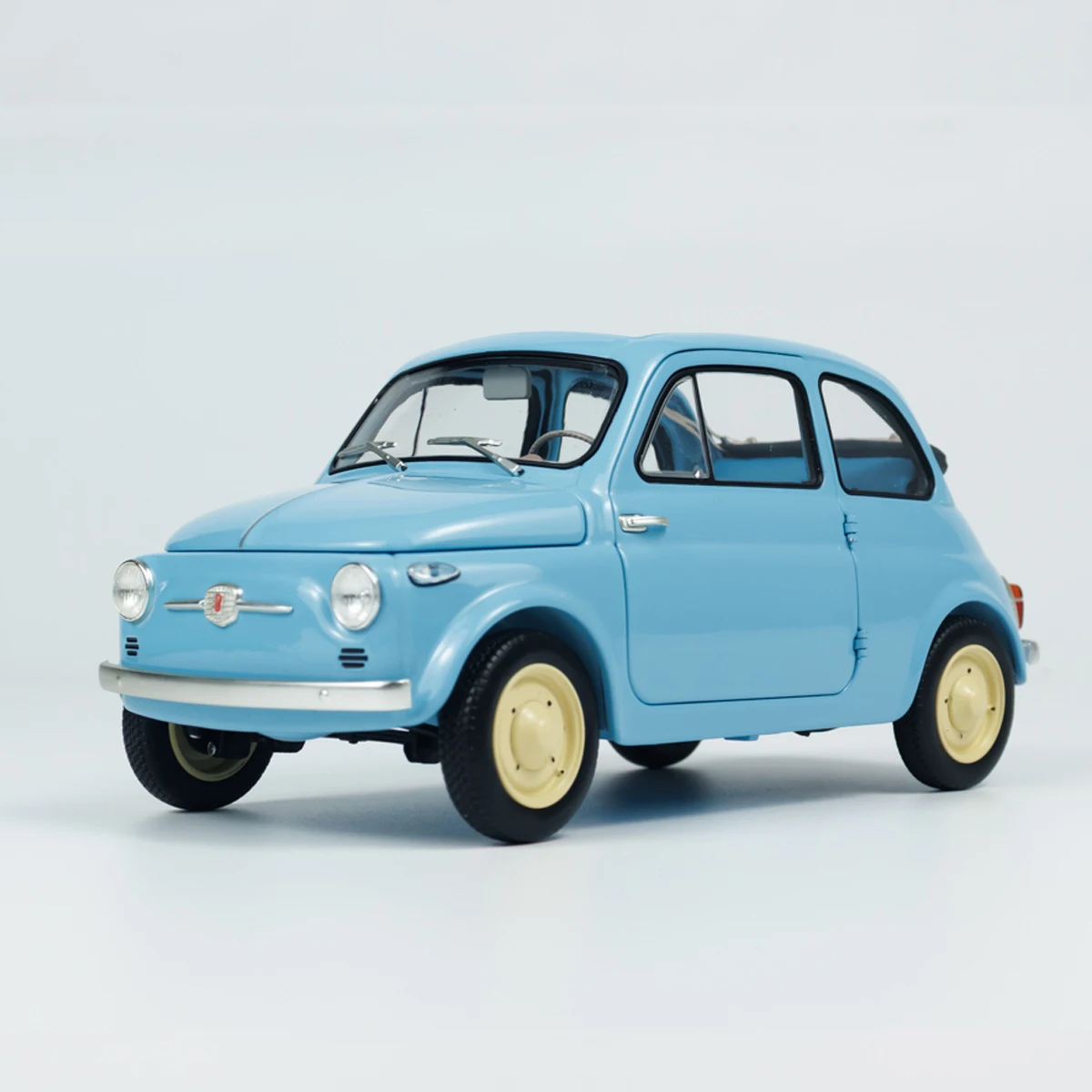 Kyosho 1:18 FAT NUOVA 500 Alloy Car Model Collection Investment Viewing Display Gifts
Kyosho 1:18 FAT NUOVA 500 Alloy Car Model Collection Investment Viewing Display Gifts