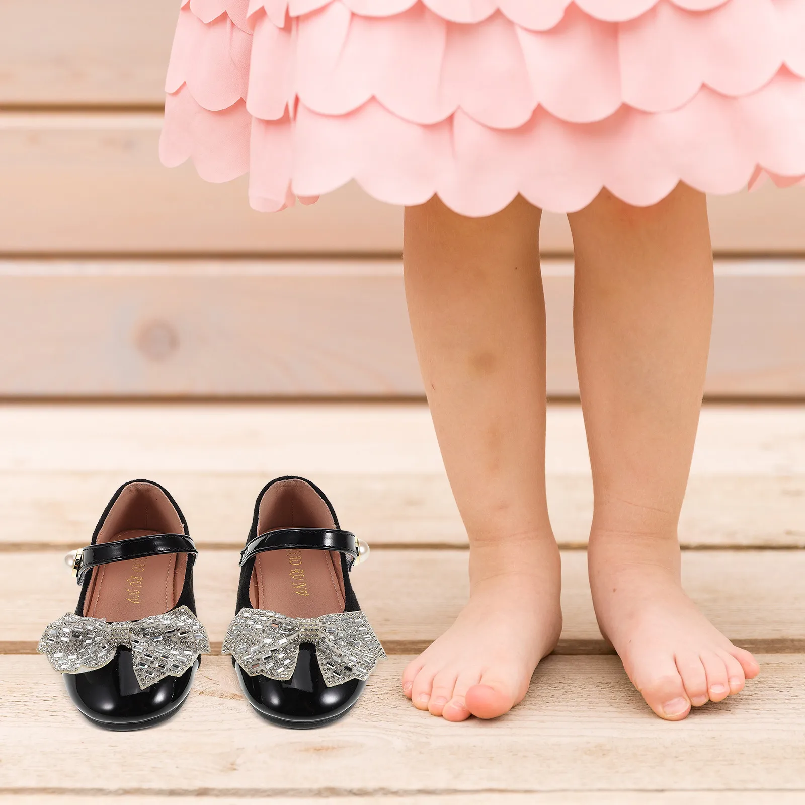 1 Pair Children'S Suede Flats Size 26 Soft Comfortable Bowknot Design Girls Walking Shoes Daily Use Little Girls Flats
1 Pair Children'S Suede Flats Size 26 Soft Comfortable Bowknot Design Girls Walking Shoes Daily Use Little Girls Flats