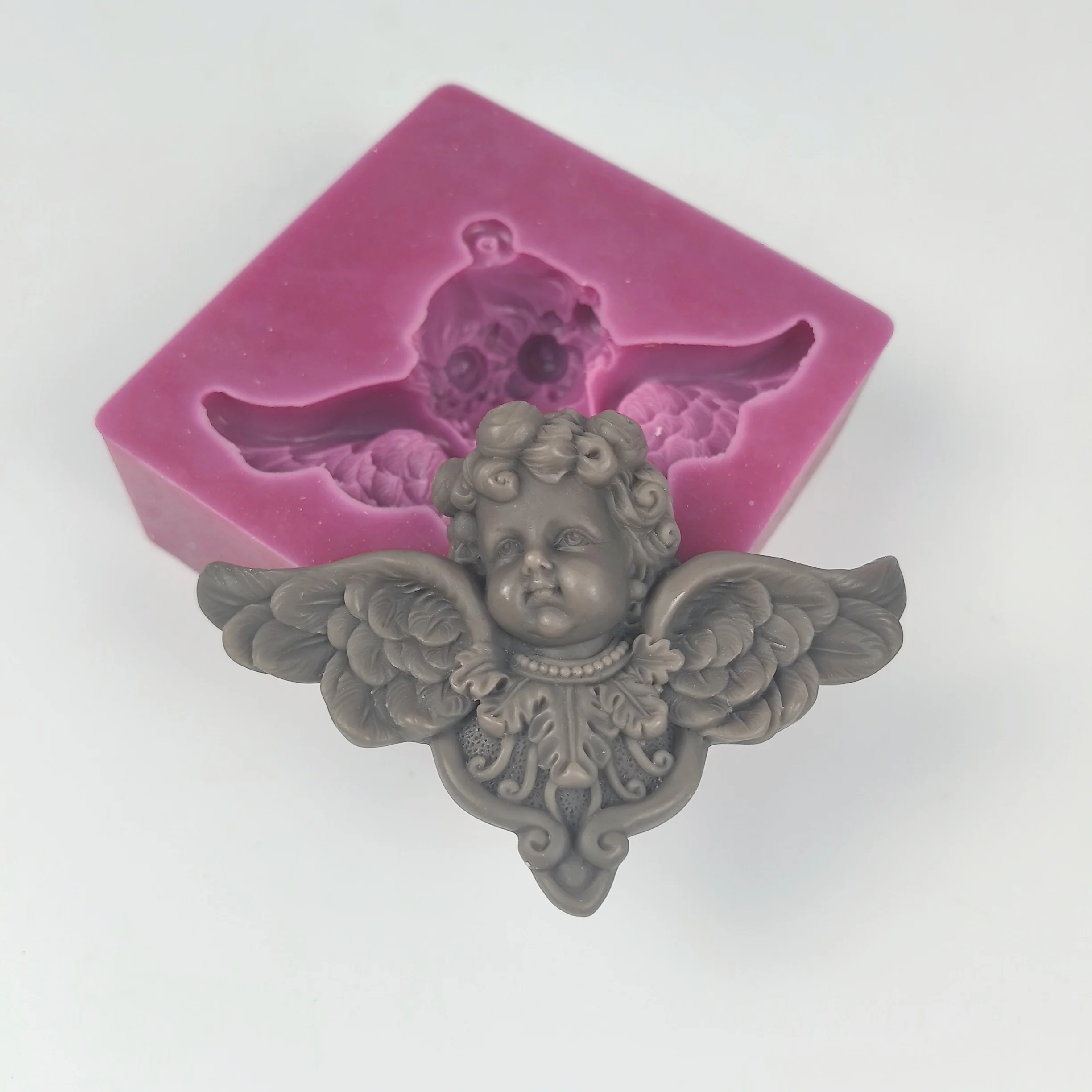 Форма для крыльев ангела, европейские формы для мыла с рельефной головой ангела, силиконовые 2D форма для свадьбы, дня рождения, глиняной смолы
Форма для крыльев ангела, европейские формы для мыла с рельефной головой ангела, силиконовые 2D форма для свадьбы, дня рождения, глиняной смолы