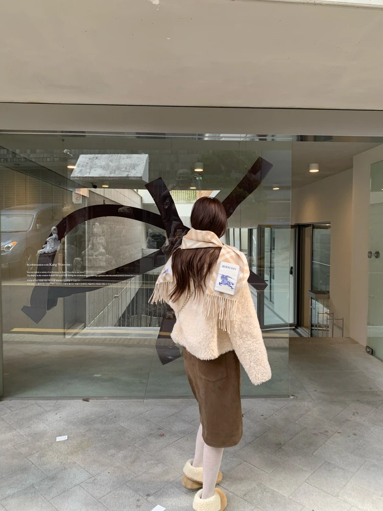 YUYEE Snow Country Elf V-Ne 00 Женская новая универсальная куртка из овечьей шерсти для повседневной носки, с эффектом обертывания, система Row System
YUYEE Snow Country Elf V-Ne 00 Женская новая универсальная куртка из овечьей шерсти для повседневной носки, с эффектом обертывания, система Row System