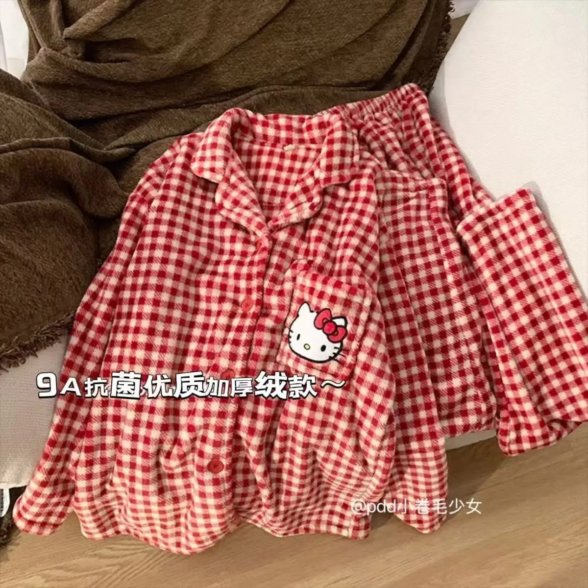 2Pcs Sanrio Hello Kitty Women Plush Pajamas Suit Anime Kawaii Winter Coral Fleece Homewear Warm Cute Girls Nightwear Tops Pants
2Pcs Sanrio Hello Kitty Women Plush Pajamas Suit Anime Kawaii Winter Coral Fleece Homewear Warm Cute Girls Nightwear Tops Pants
