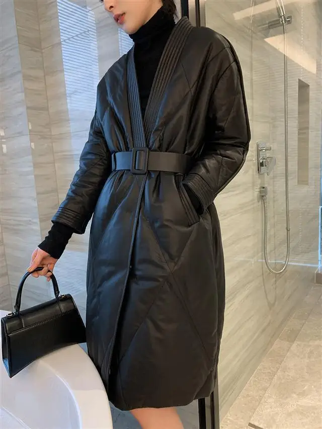 Padded PU Leather Trench Coat Women 2025 New Winter Quilted Jacket Slim Waist Long Puffer Coat
Padded PU Leather Trench Coat Women 2025 New Winter Quilted Jacket Slim Waist Long Puffer Coat