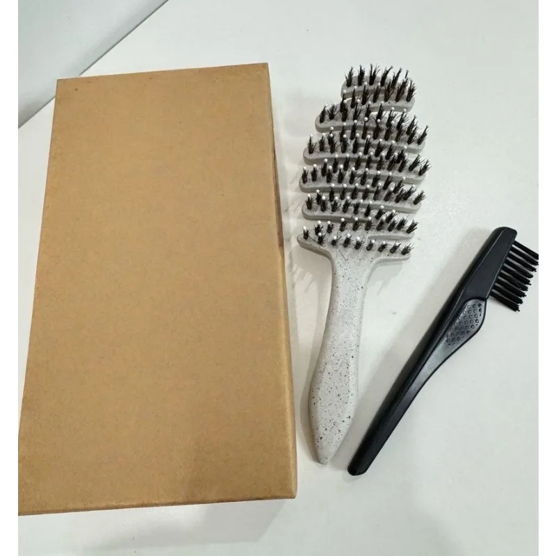 Супер удобная эластичная расческа, иглы для проникновения прядей волос, легко распутываются узлы, пушистые объемные волосы, салон, как уход за волосами
Супер удобная эластичная расческа, иглы для проникновения прядей волос, легко распутываются узлы, пушистые объемные волосы, салон, как уход за волосами