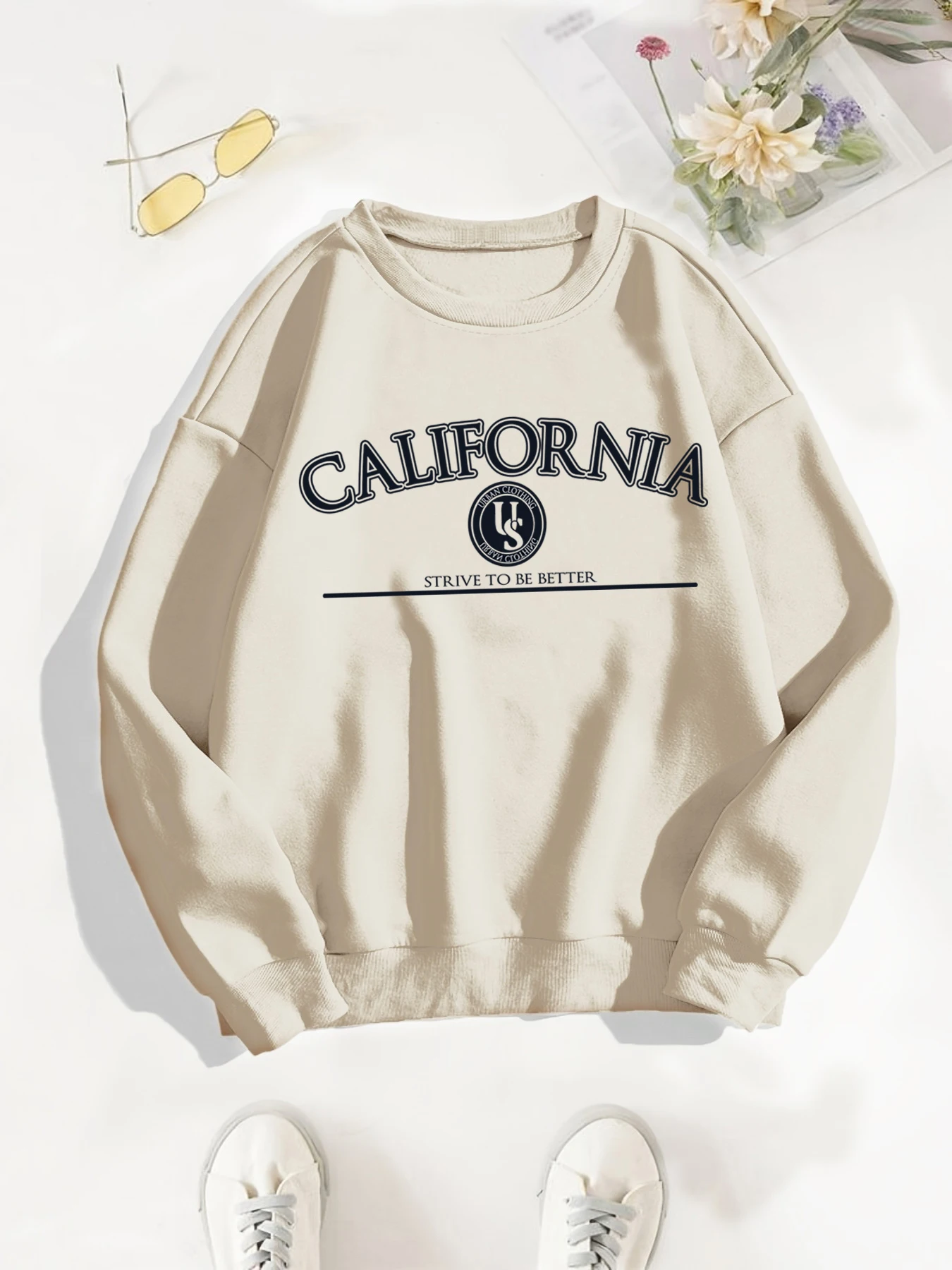 Letters print sweatshirt, crew neck casual sweatshirt for winter & fall, women's clothing
Letters print sweatshirt, crew neck casual sweatshirt for winter & fall, women's clothing