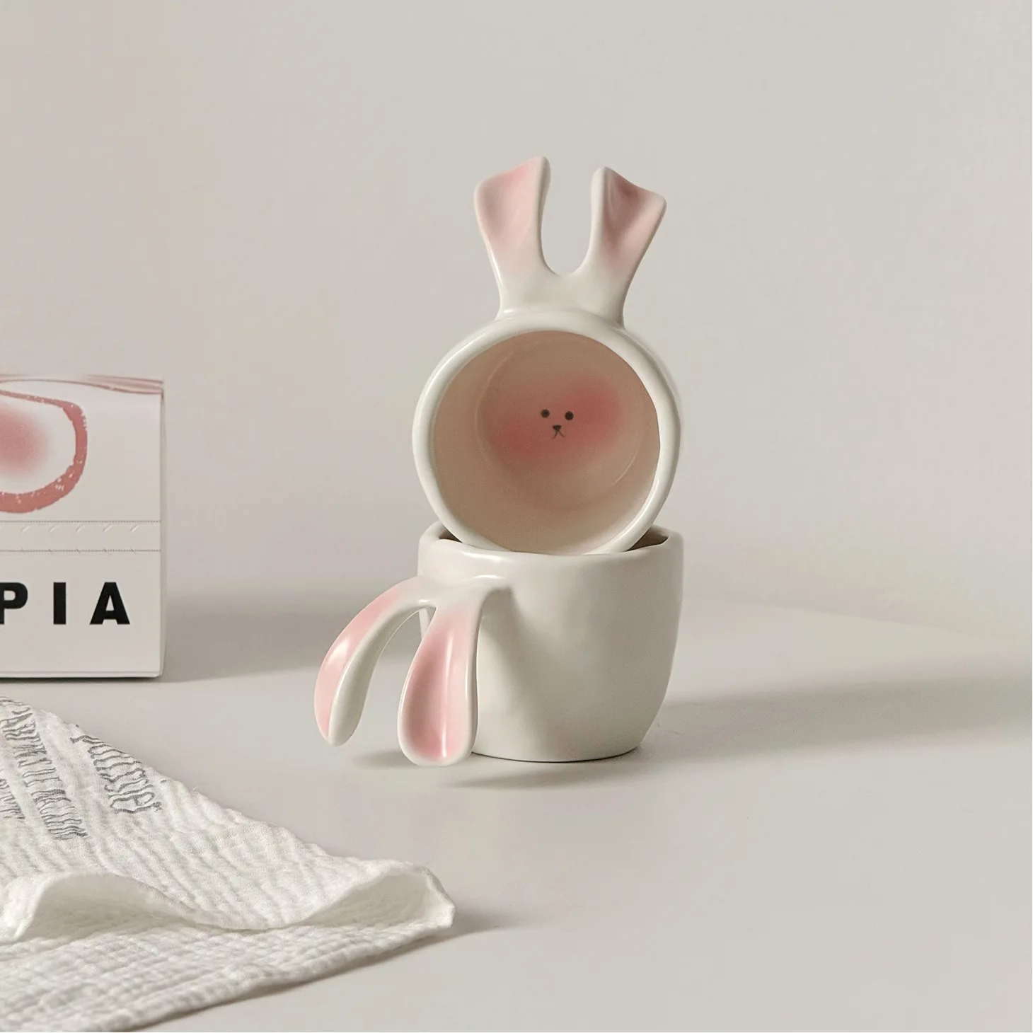 Cartoon Cute Rabbit Shaped Mug For Kids Ceramic Coffee Cup With Rabbit Ear Handle Porcelain Breakfast Milk Water Cup Funny
Cartoon Cute Rabbit Shaped Mug For Kids Ceramic Coffee Cup With Rabbit Ear Handle Porcelain Breakfast Milk Water Cup Funny