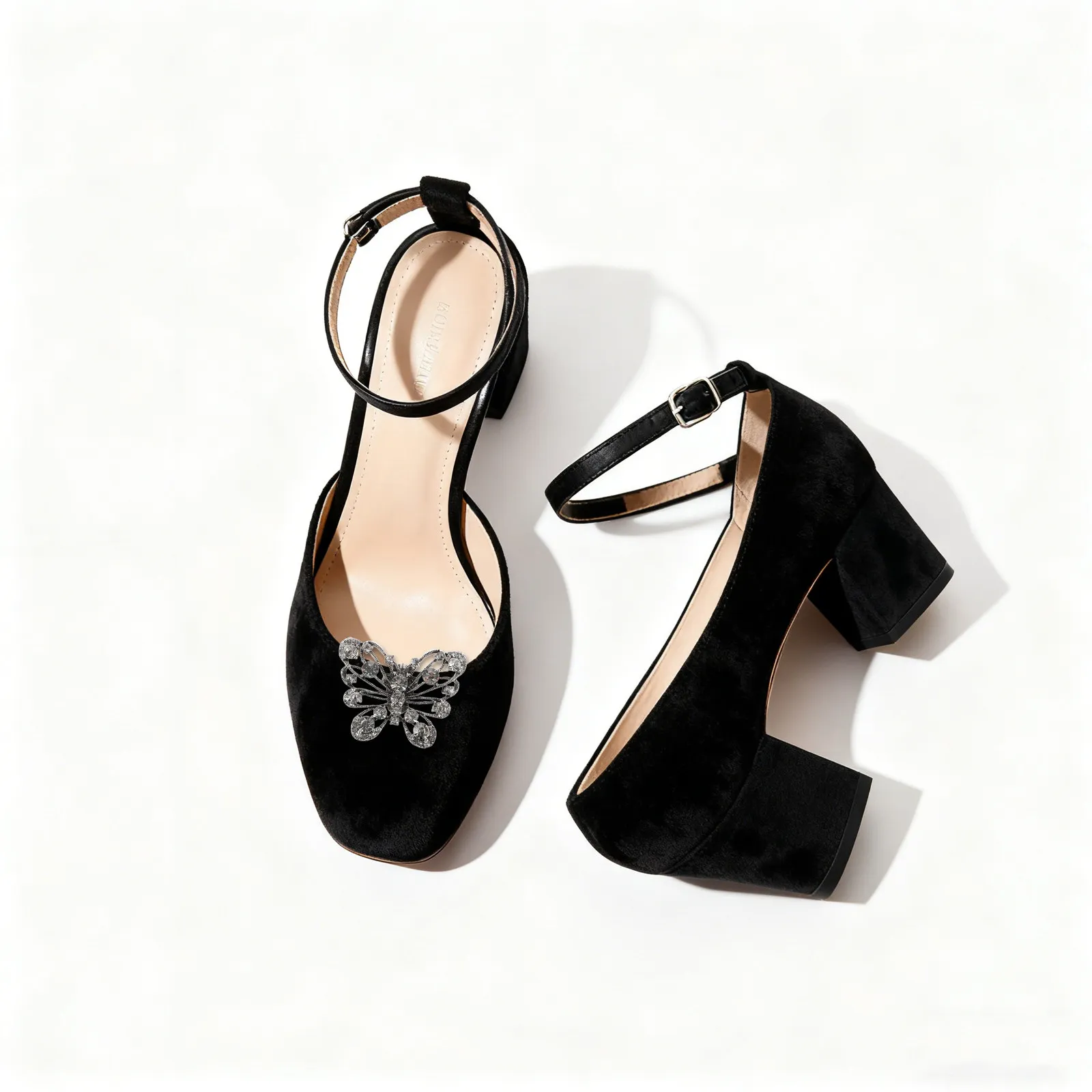 1Pair Wedding Bridal Shoe Clips Rhinestone Butterfly Detachable Crystal Buckles Sparkling Heel Charms Elegant Shoe Decoration
1Pair Wedding Bridal Shoe Clips Rhinestone Butterfly Detachable Crystal Buckles Sparkling Heel Charms Elegant Shoe Decoration