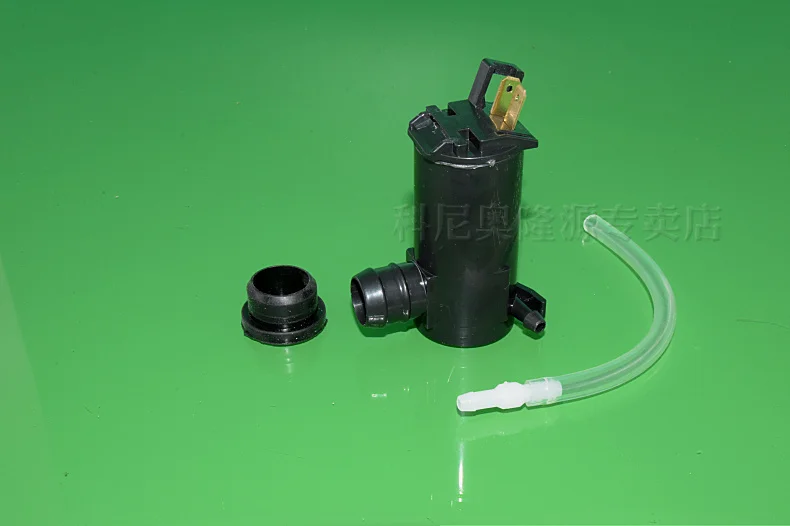 Applicable to SinotrukHOWO wiper spray bottle motor wiper motor scrubber motor 24V
Applicable to SinotrukHOWO wiper spray bottle motor wiper motor scrubber motor 24V