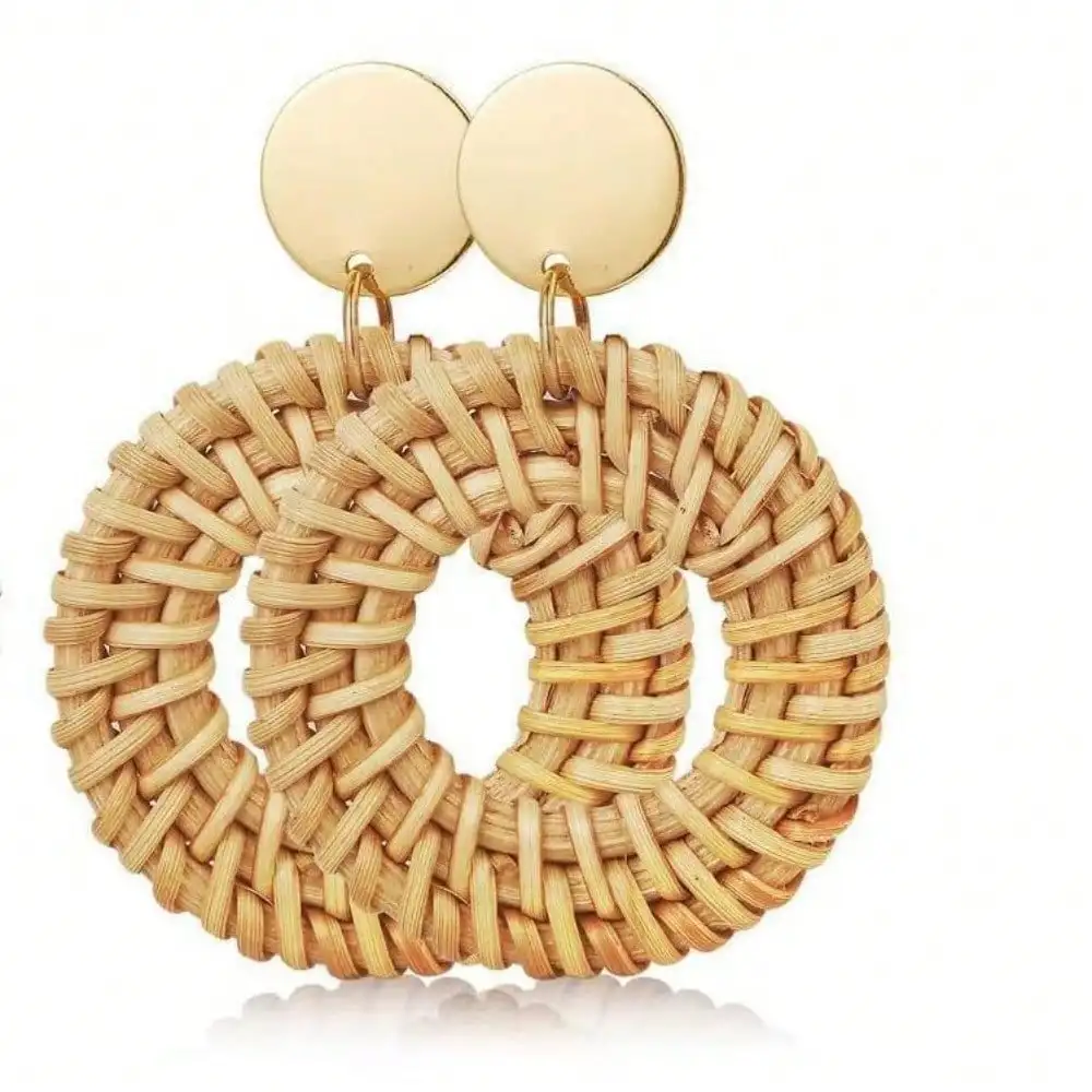 European and American Rattan Earrings Holiday Style Earrings Design Sense Niche European and American Earrings Circle High Sense Jewelry Women
European and American Rattan Earrings Holiday Style Earrings Design Sense Niche European and American Earrings Circle High Sense Jewelry Women