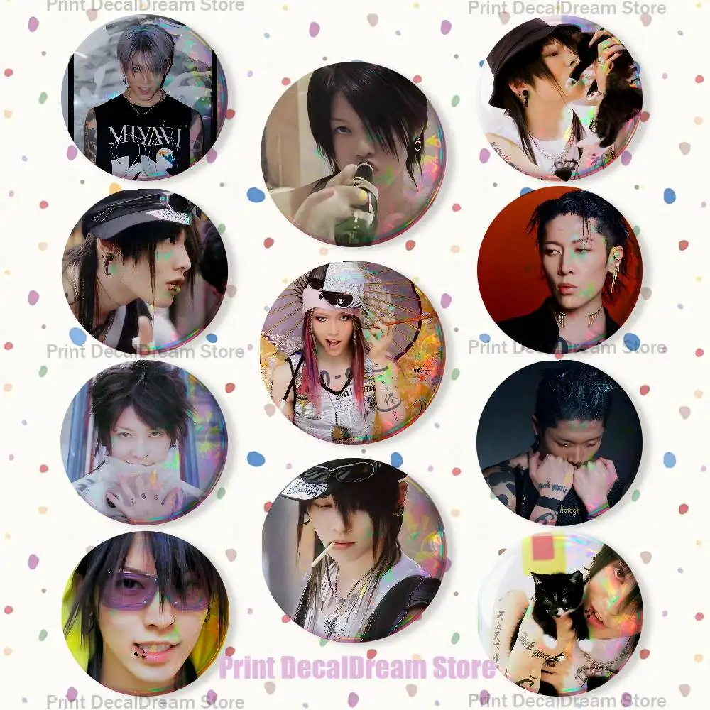 Singer M-MIYAVI Enamel Pins Funny Cartoon Characters Badge Fashion Jewelry Accessories Round Snap-in Brooch on Backpack
Singer M-MIYAVI Enamel Pins Funny Cartoon Characters Badge Fashion Jewelry Accessories Round Snap-in Brooch on Backpack