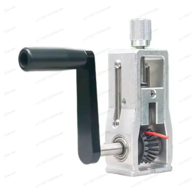 Household Wire Stripping Machine Waste Copper Cable Peeling Stripper Tool
Household Wire Stripping Machine Waste Copper Cable Peeling Stripper Tool