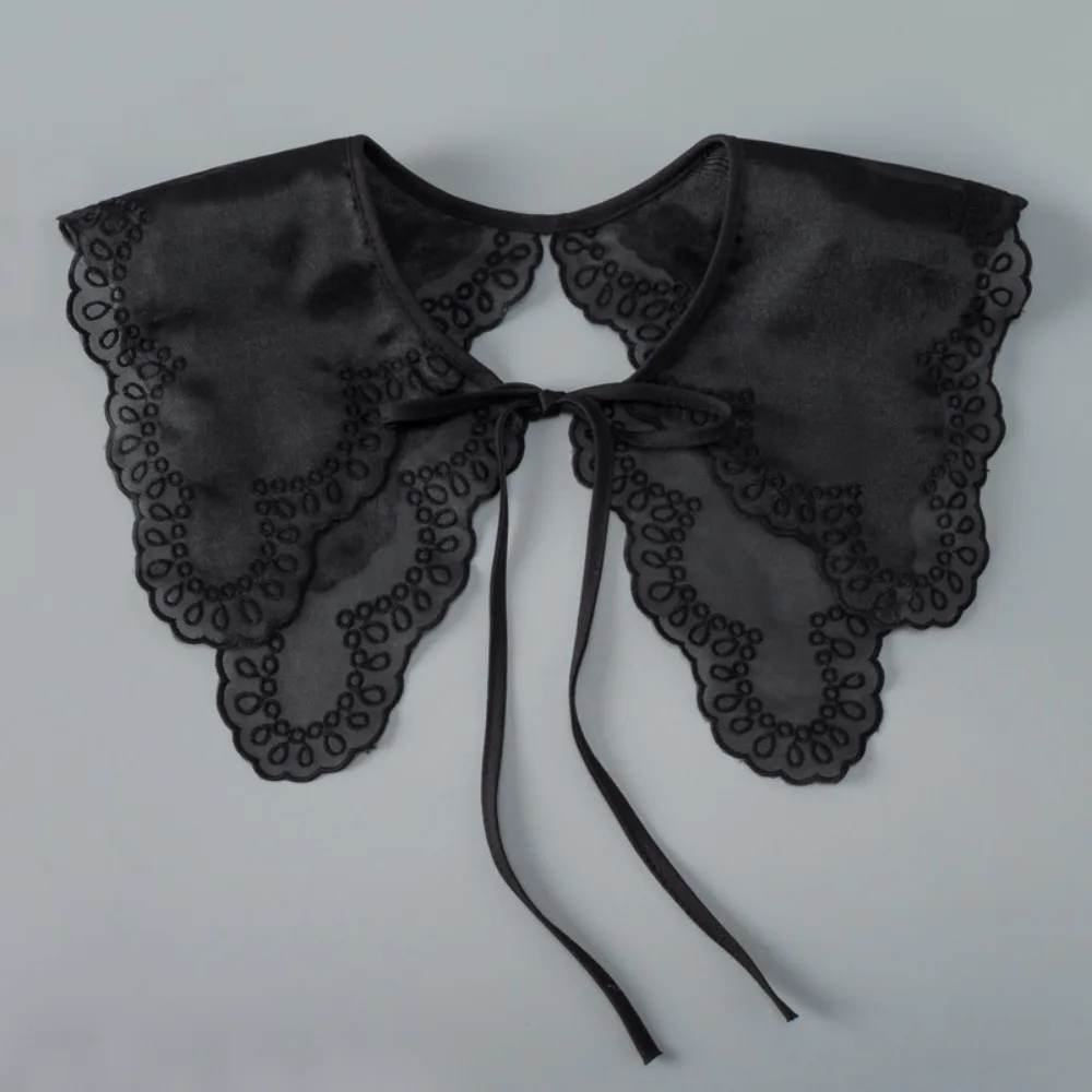 New Lace Floral Fake Collar Black White Detachable False Collar Clothes Trim Decoration Collar For Women Girls
New Lace Floral Fake Collar Black White Detachable False Collar Clothes Trim Decoration Collar For Women Girls