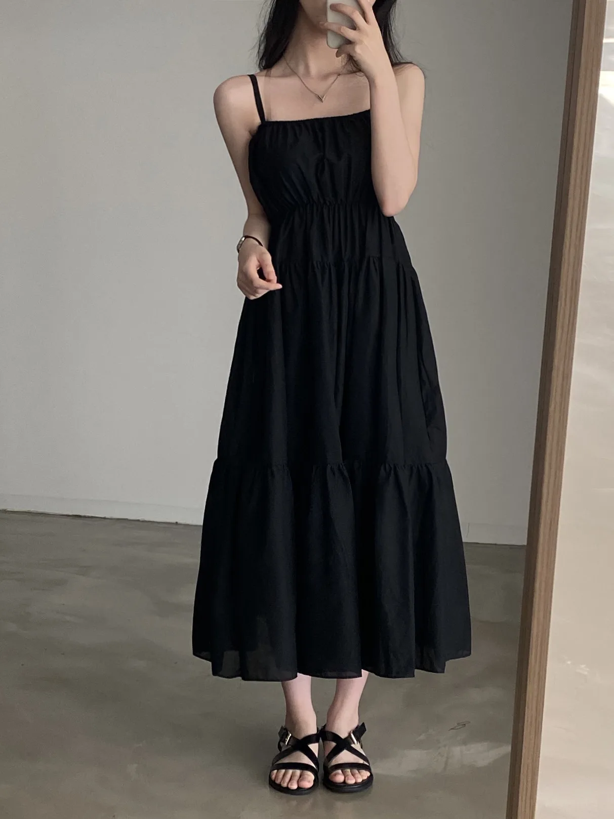 Chic Summer Age-Defng Square Ne Svel Gown Women's ter Dr Exposing Clavicle Pleated Slimming Chinese Sle
Chic Summer Age-Defng Square Ne Svel Gown Women's ter Dr Exposing Clavicle Pleated Slimming Chinese Sle