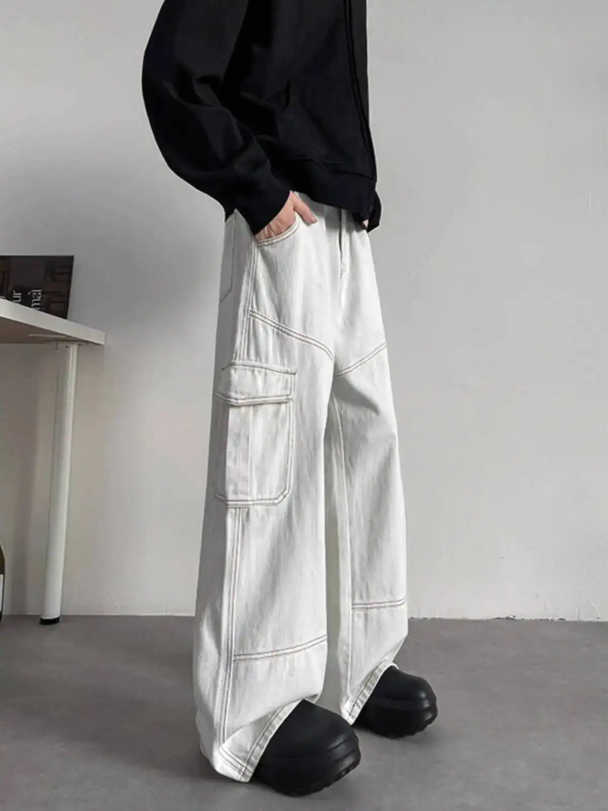 Men's jeans Cargo Pants 2025 Spring Autumn White Bootcut Jeans Vintage Cargo Style Plus Size Loose Straight Leg Wide Leg Pants
Men's jeans Cargo Pants 2025 Spring Autumn White Bootcut Jeans Vintage Cargo Style Plus Size Loose Straight Leg Wide Leg Pants