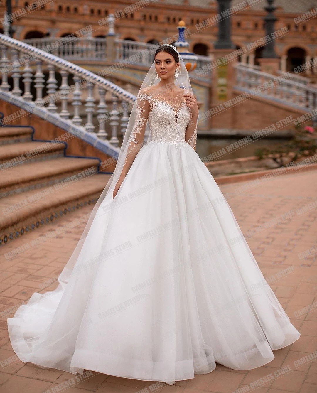 Simple Elegant Wedding Dresses For Women A Line Sexy Applique Side Split Tulle Bridal Gowns Sleeveless Graceful Vestidos
Simple Elegant Wedding Dresses For Women A Line Sexy Applique Side Split Tulle Bridal Gowns Sleeveless Graceful Vestidos