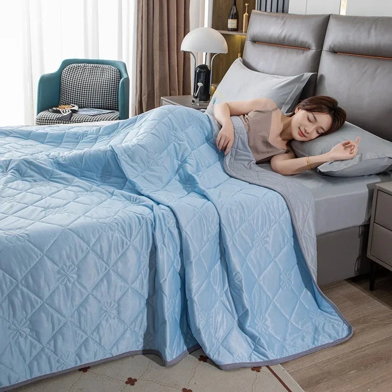 Super Soft Summer Cooling Blanket Sky Blue Lightweight Breathable Thin Quilt, Machine Washable Double Comforter
Super Soft Summer Cooling Blanket Sky Blue Lightweight Breathable Thin Quilt, Machine Washable Double Comforter