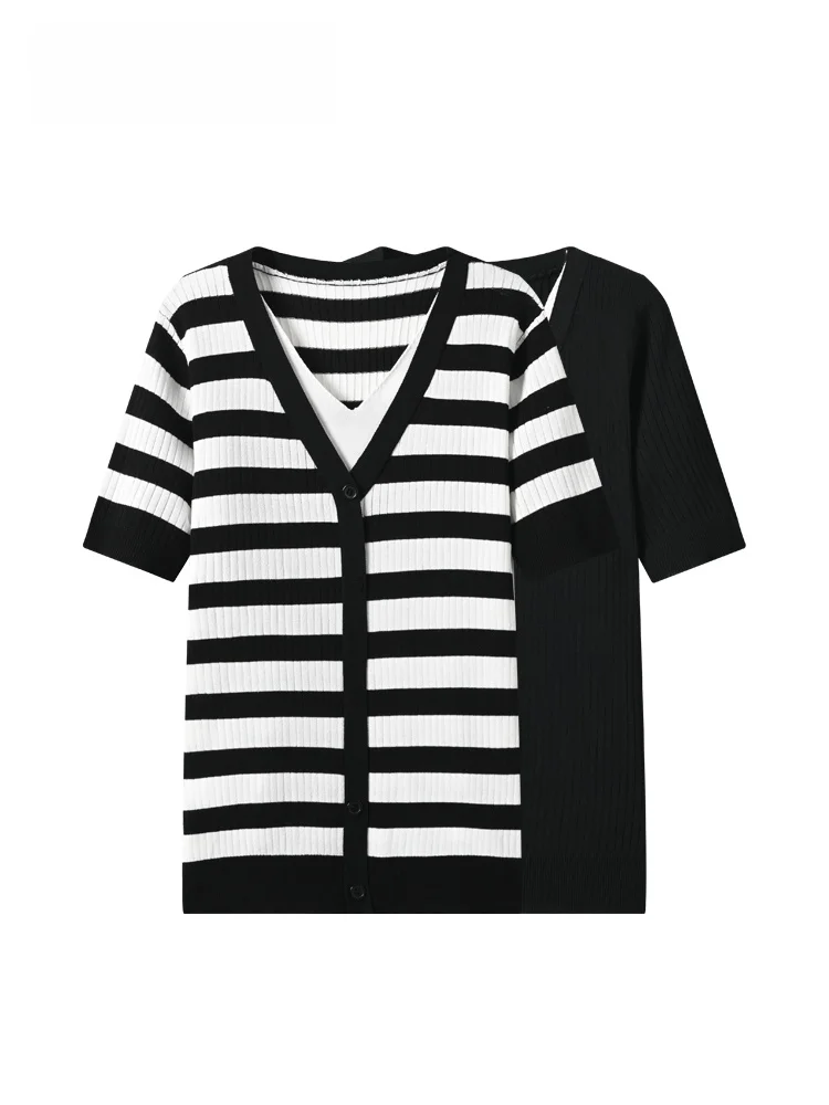 Loose Short Sleeve T-Shirt Women's plus Size Summer New Style Casual Loose Fake Two-Piece Top Trendy Ice Silk V-Neck Mid-Length
Loose Short Sleeve T-Shirt Women's plus Size Summer New Style Casual Loose Fake Two-Piece Top Trendy Ice Silk V-Neck Mid-Length