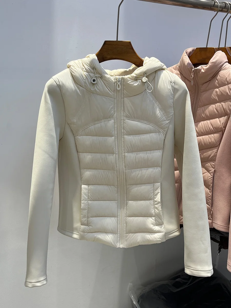 Lulu Women's down Jacket 2025 New Style Short Lightweight Waist-Cinching Yoga Fitness Outerwear Duck down Quilted Zipper Pocket
Lulu Women's down Jacket 2025 New Style Short Lightweight Waist-Cinching Yoga Fitness Outerwear Duck down Quilted Zipper Pocket