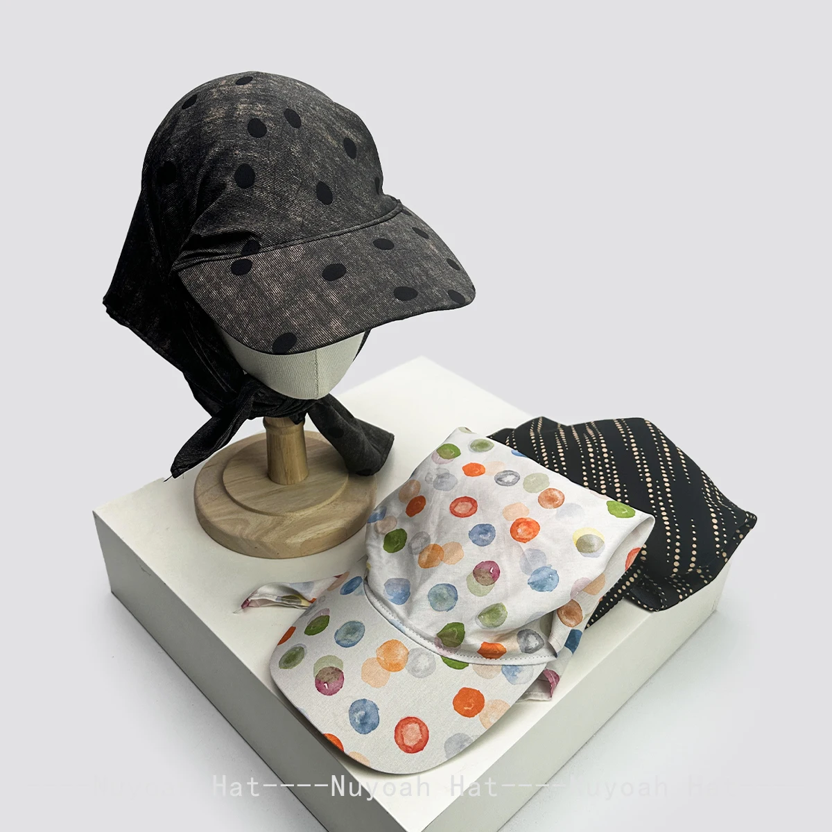 New Men Women Retro Polka Dot Niche Visors Hats Sunshade Street Versatile Hip-hop Peaked Caps Fashion Personal Travel Outdoor
New Men Women Retro Polka Dot Niche Visors Hats Sunshade Street Versatile Hip-hop Peaked Caps Fashion Personal Travel Outdoor