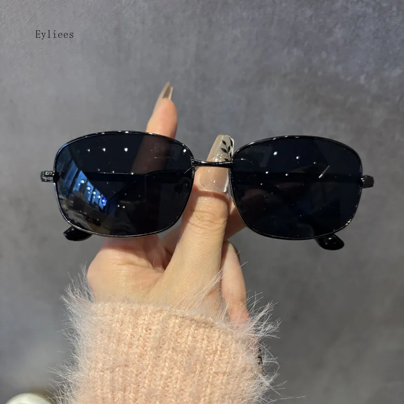 Женские винтажные солнцезащитные очки, мужские роскошные очки Ddeign Eyeywear, уличные очки UV400, высококачественные украшения, солнцезащитные очки, модные очки
Женские винтажные солнцезащитные очки, мужские роскошные очки Ddeign Eyeywear, уличные очки UV400, высококачественные украшения, солнцезащитные очки, модные очки