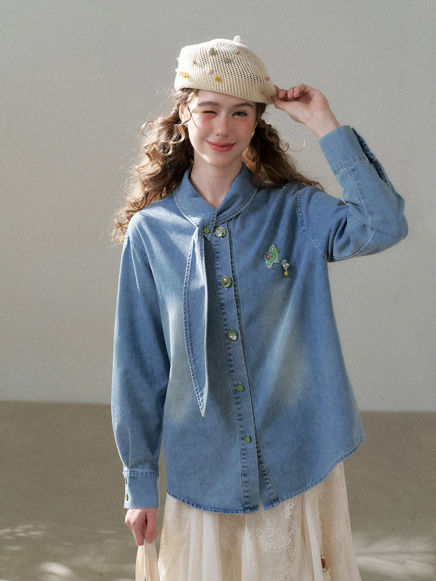 Washed Denim Shirt Women's Spring 2026 Street Style Collar Button Design Casual Fit Cotton Polyester Long Sleeve Top
Washed Denim Shirt Women's Spring 2026 Street Style Collar Button Design Casual Fit Cotton Polyester Long Sleeve Top