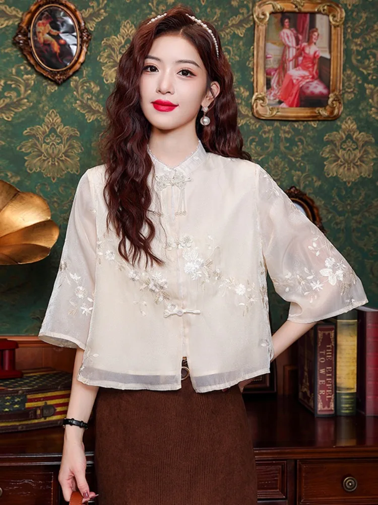 Новая модная женская блузка из шифона с вышивкой в китайском стиле, красивая, с рукавом 3/4, стандартного кроя, размер L
Новая модная женская блузка из шифона с вышивкой в китайском стиле, красивая, с рукавом 3/4, стандартного кроя, размер L