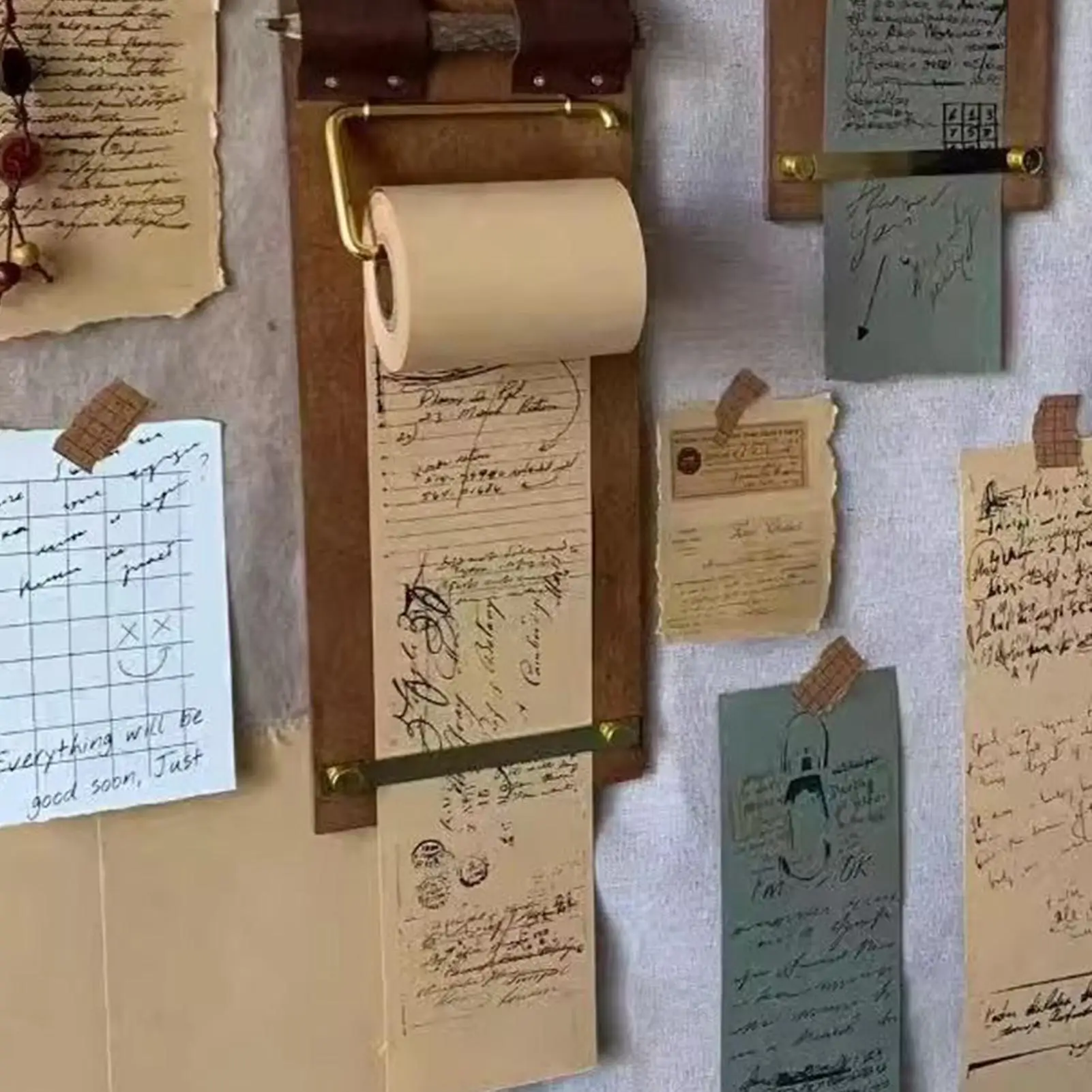 Настенный диспенсер для заметок и бумаги в ретро-стиле, подвесной, декоративный, для ресторана, для списков дел, для дома
Настенный диспенсер для заметок и бумаги в ретро-стиле, подвесной, декоративный, для ресторана, для списков дел, для дома