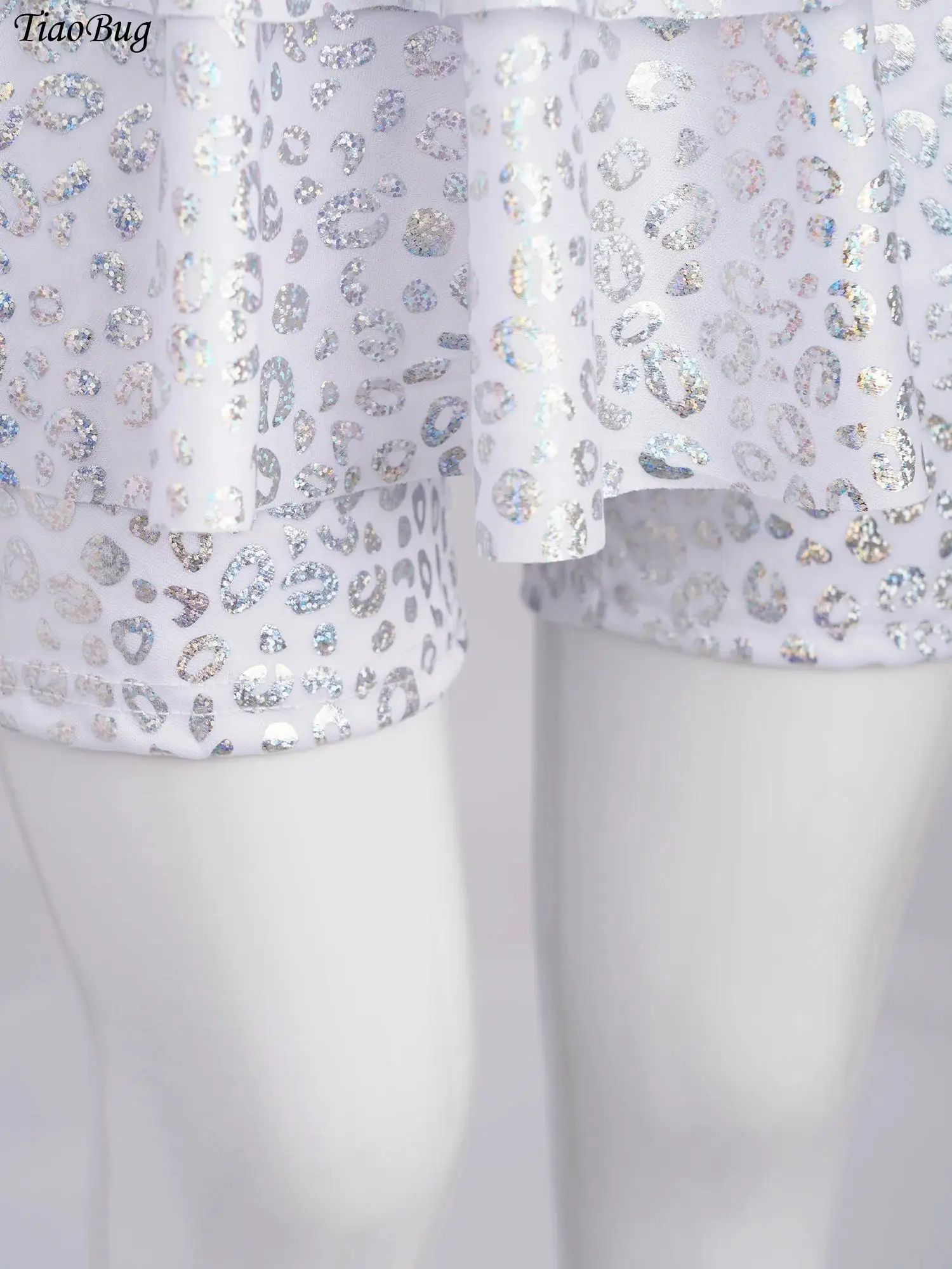 Kids Girls Metallic Leopard Printed Jazz Dance Culotte High Waist Elastic Waistband Skirted Shorts for Cheerleading Performance
Kids Girls Metallic Leopard Printed Jazz Dance Culotte High Waist Elastic Waistband Skirted Shorts for Cheerleading Performance