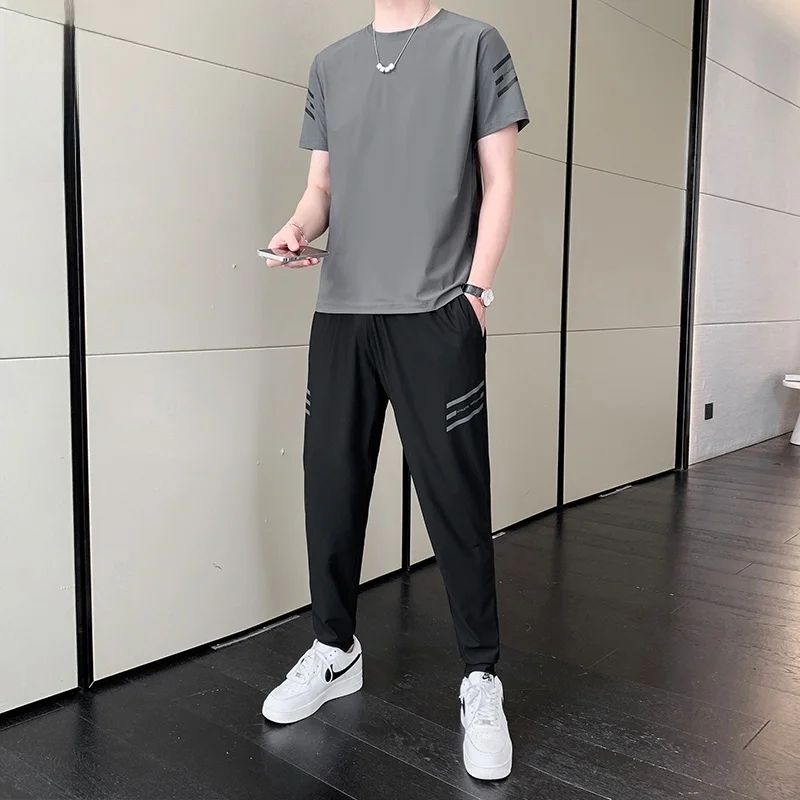 Men's Casual Ice Silk ort Sve Sportswear Summer Trendy Brand Matched Cuffed Nine-Piece Set Youth Nylon Spandex
Men's Casual Ice Silk ort Sve Sportswear Summer Trendy Brand Matched Cuffed Nine-Piece Set Youth Nylon Spandex