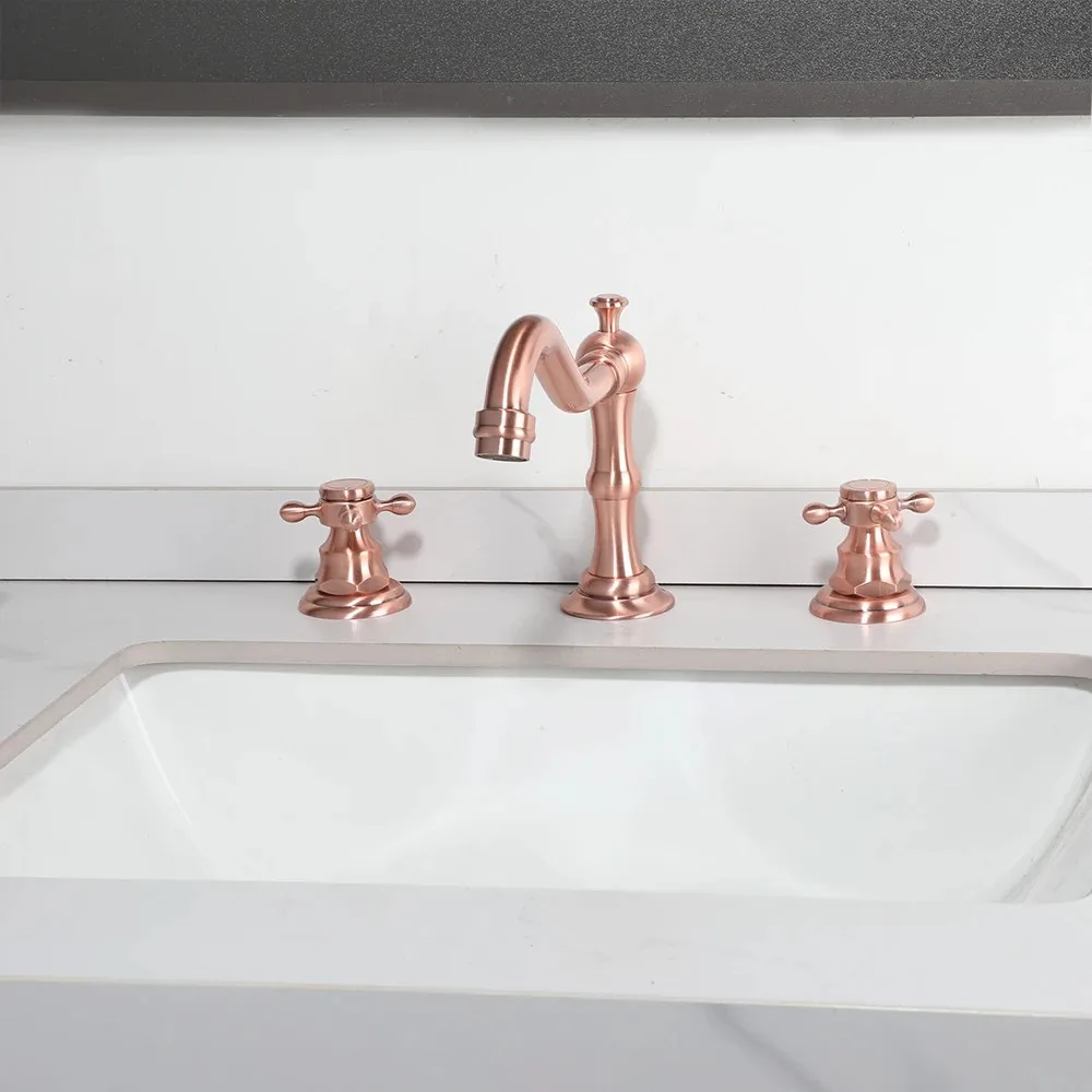 Античный медный латунный смеситель для раковины в ванной комнате Широко распространенный смеситель с тремя отверстиями Двойные керамические ручки Кран для горячей и холодной воды на палубе 
Античный медный латунный смеситель для раковины в ванной комнате Широко распространенный смеситель с тремя отверстиями Двойные керамические ручки Кран для горячей и холодной воды на палубе