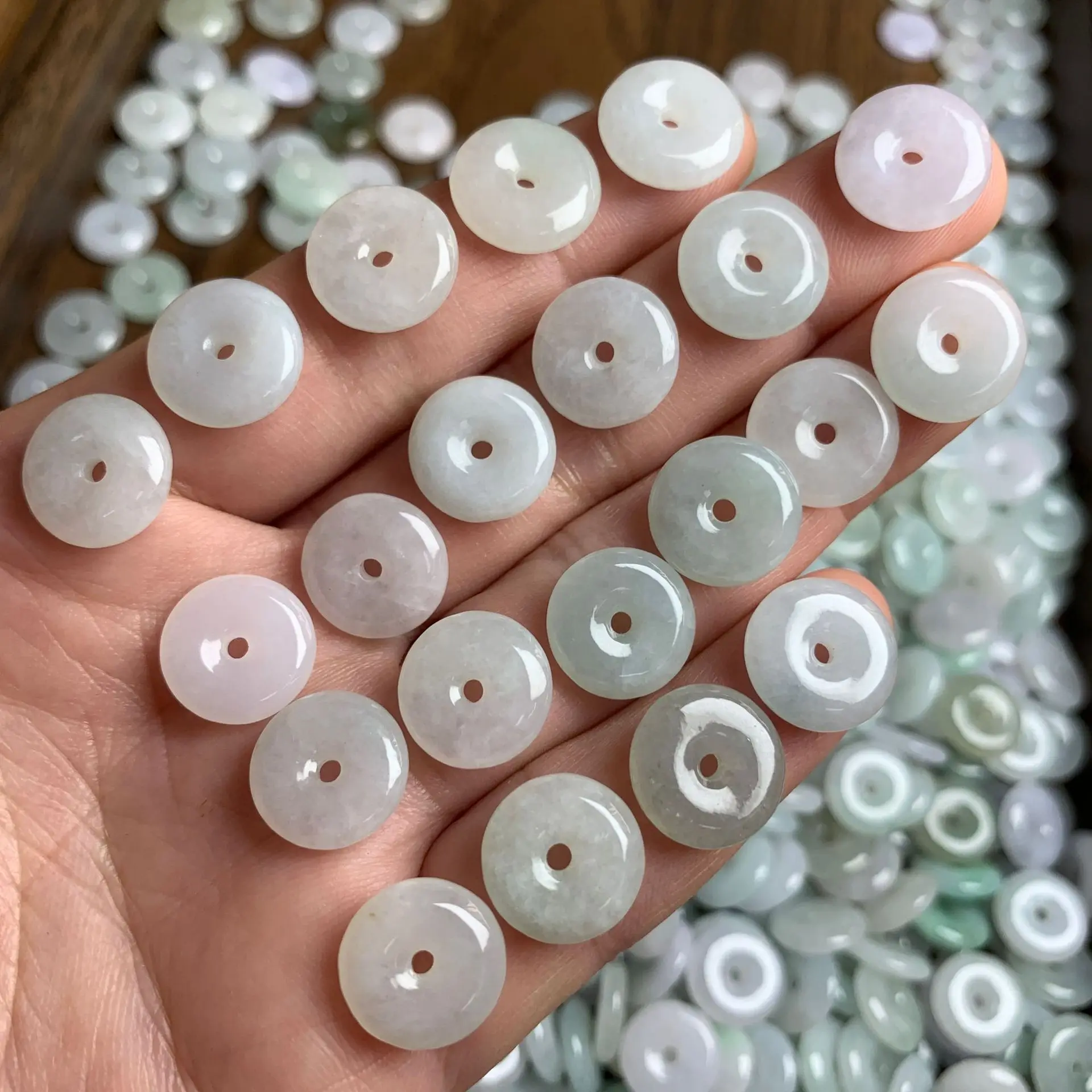 Myanmar Jade A Jade Accessories Carving Jewelry Pendant 13mm Jade Buckle
Myanmar Jade A Jade Accessories Carving Jewelry Pendant 13mm Jade Buckle