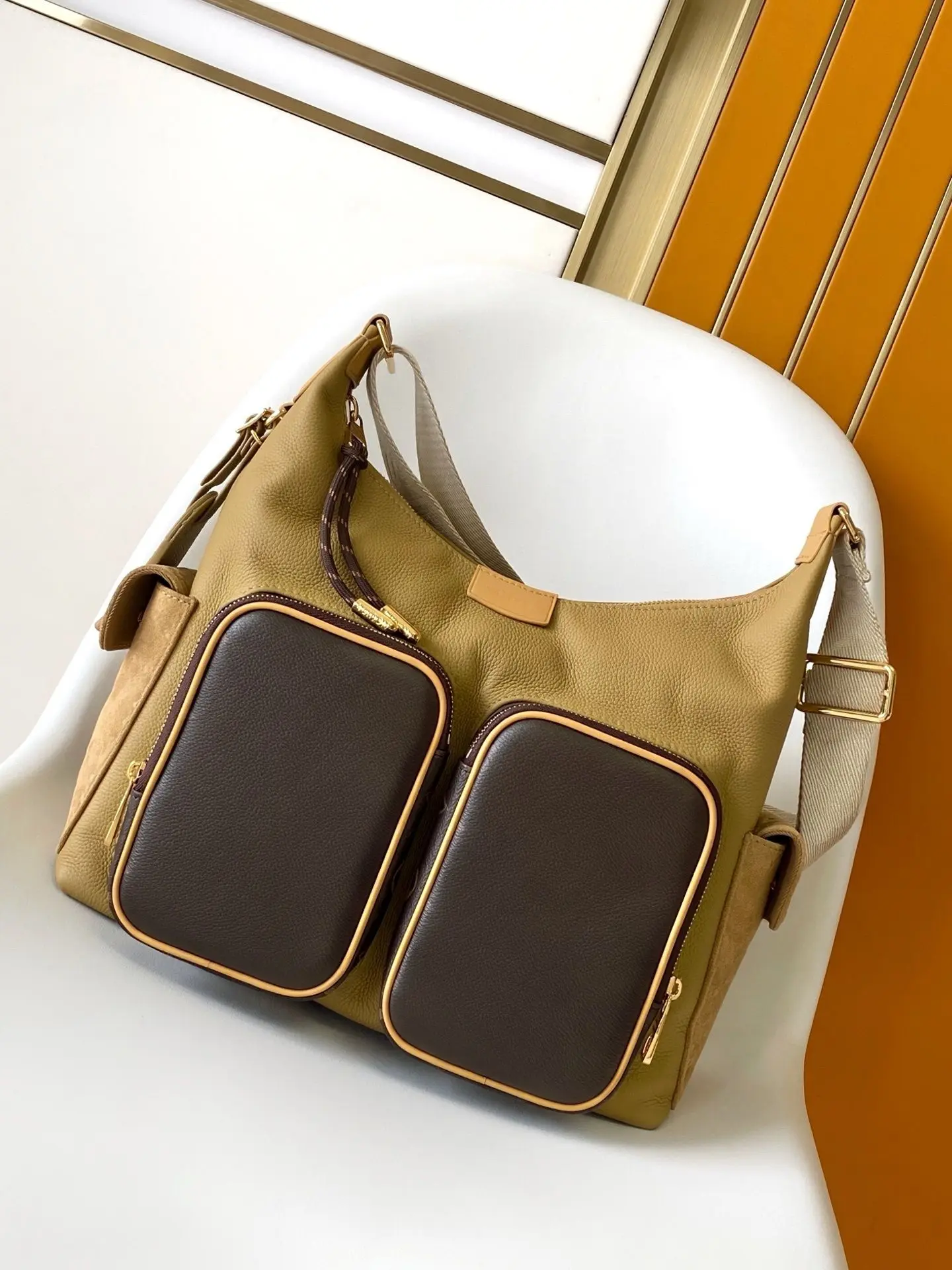 Fashionable Genuine Leather Square Shoulder Bag Women's Handbag Top Layer Zipper Closure Diagonal Crossbody Bag
Fashionable Genuine Leather Square Shoulder Bag Women's Handbag Top Layer Zipper Closure Diagonal Crossbody Bag