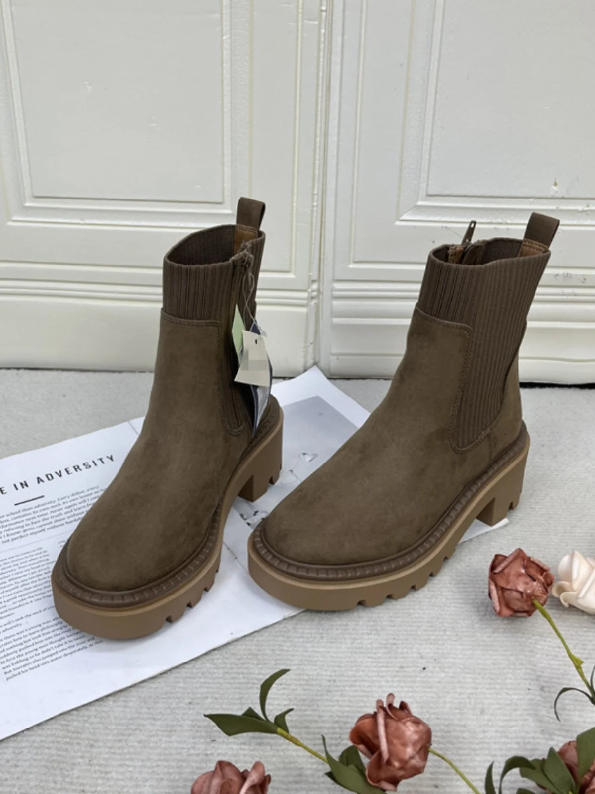 Women's round Toe Thi Heel Side Zipper Faion Casual ort Boots Boots Pure Color Large Bule High Heel PU Leather
Women's round Toe Thi Heel Side Zipper Faion Casual ort Boots Boots Pure Color Large Bule High Heel PU Leather