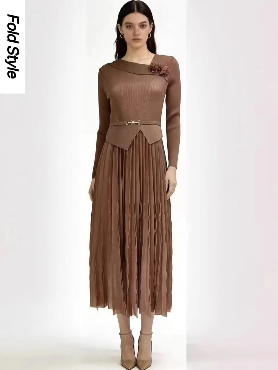 Miyake Temperament Flower Diagonal Collar Dress Women's High Sense Nail Beads Pleated Ruffle Edge Long Dress Clothing
Miyake Temperament Flower Diagonal Collar Dress Women's High Sense Nail Beads Pleated Ruffle Edge Long Dress Clothing