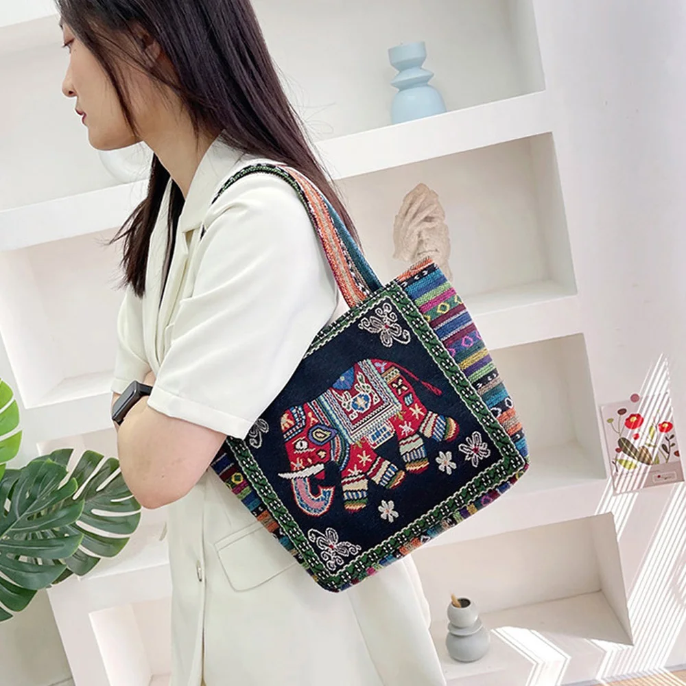 2026 New Design Embroidered Office Handbag, Student Canvas Handbag, Chinese Style Bag, University Handbag, Minority Style Bag
2026 New Design Embroidered Office Handbag, Student Canvas Handbag, Chinese Style Bag, University Handbag, Minority Style Bag
