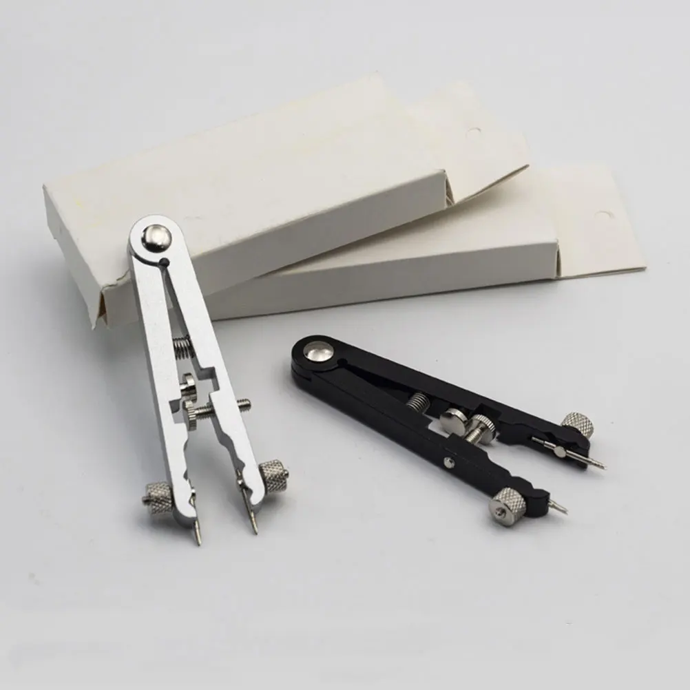 1 Set V Shape Repair Kit Spring Bar Plier Remover Pin Band Adjustment Removal Durable Lightweight Aluminum Alloy Spring Bar Tool
1 Set V Shape Repair Kit Spring Bar Plier Remover Pin Band Adjustment Removal Durable Lightweight Aluminum Alloy Spring Bar Tool