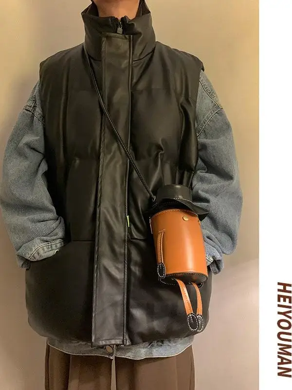 Men's Cotton Vest Winter Thiened Trendy Collar American PU Leather Svel oulder Pad Jaet 2024 New Sle ular
Men's Cotton Vest Winter Thiened Trendy Collar American PU Leather Svel oulder Pad Jaet 2024 New Sle ular
