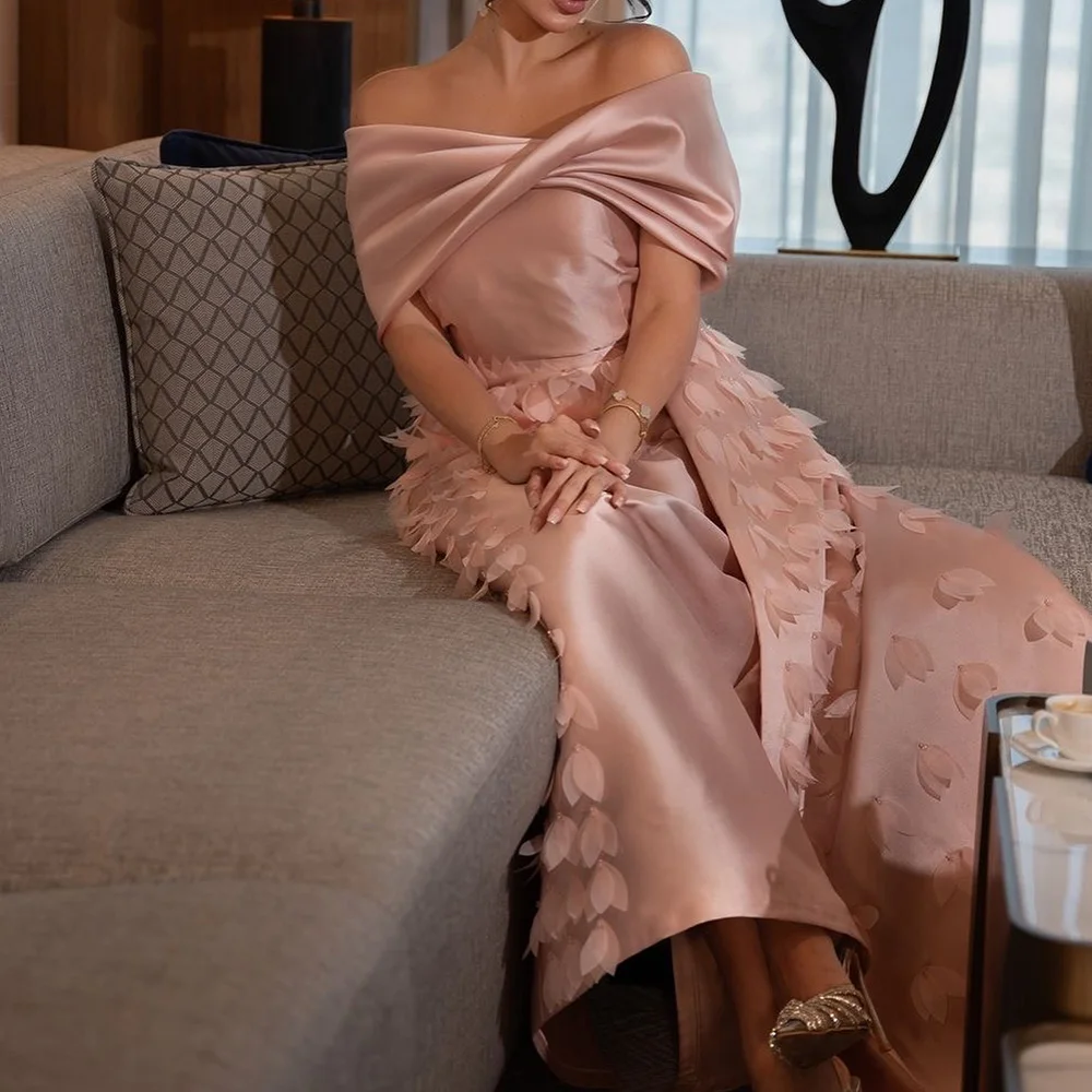 Exquisite and High Quality A-Line Boat Neck Off the Shoulder Evening Dress Satin Floor Length Lace Party Gowns Custom Size
Exquisite and High Quality A-Line Boat Neck Off the Shoulder Evening Dress Satin Floor Length Lace Party Gowns Custom Size