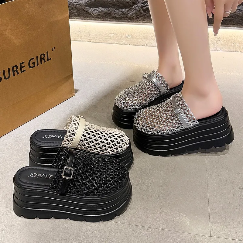 2026 Summer New Women's Thick Soled Flats Slippers Fashion Casual Mesh Fabric Breathable Beach High Heels Slides Women Slippers
2026 Summer New Women's Thick Soled Flats Slippers Fashion Casual Mesh Fabric Breathable Beach High Heels Slides Women Slippers