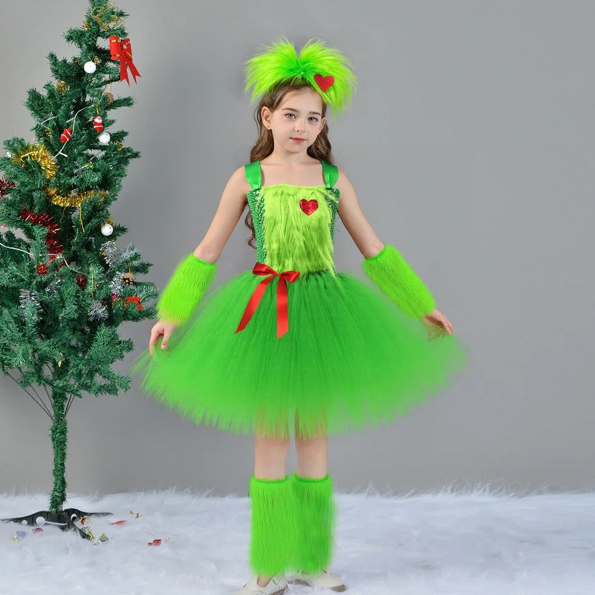 Kids Santa Claus Costume Girls Christmas Tutu Dress Green Fur Monster Costumes for Girls Halloween Carnival Party Dresses 1-14Y
Kids Santa Claus Costume Girls Christmas Tutu Dress Green Fur Monster Costumes for Girls Halloween Carnival Party Dresses 1-14Y