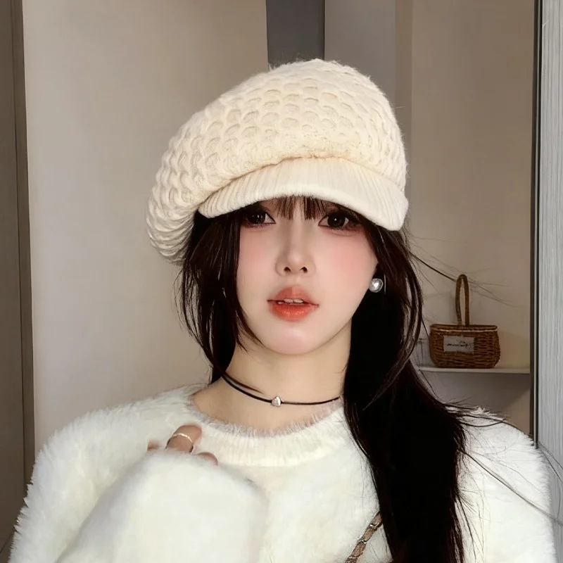 Autumn Winter Cloud-Patterned Duckbill Beret Large Circumference Artist's Knitted Hat Women Warm
Autumn Winter Cloud-Patterned Duckbill Beret Large Circumference Artist's Knitted Hat Women Warm