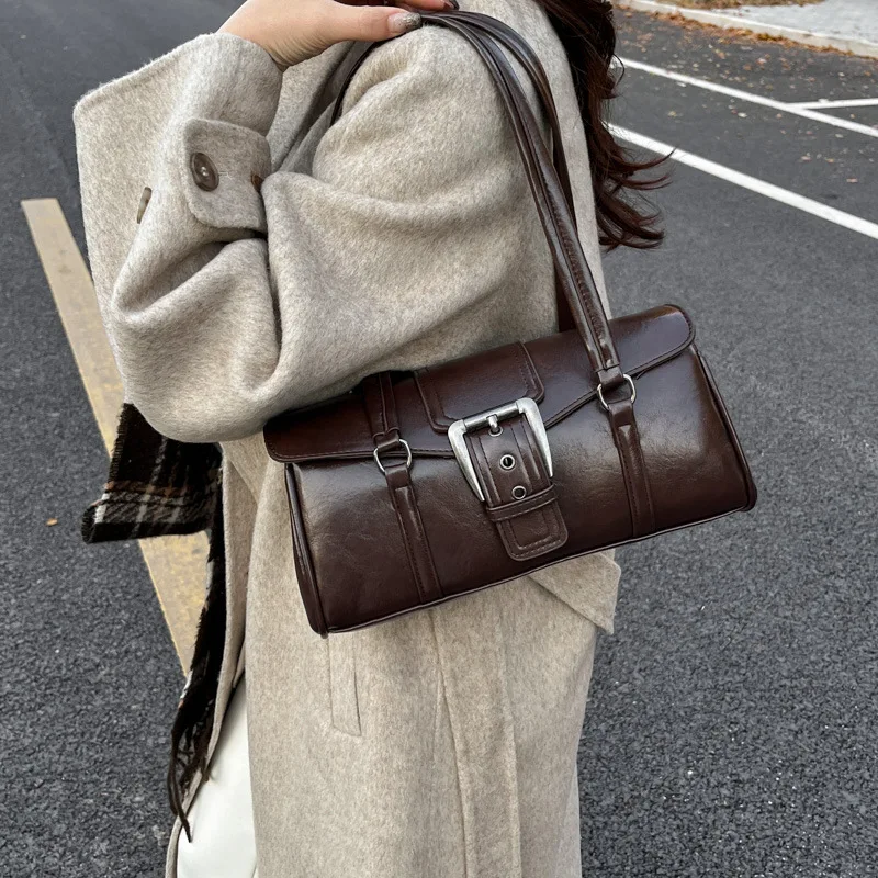 Винтажная большая сумка 2025 года, минималистичный квадратный кошелек для женщин, повседневная сумка через плечо под мышками, универсальная сумка «день-ночь», текстурированный слинг
Винтажная большая сумка 2025 года, минималистичный квадратный кошелек для женщин, повседневная сумка через плечо под мышками, универсальная сумка «день-ночь», текстурированный слинг