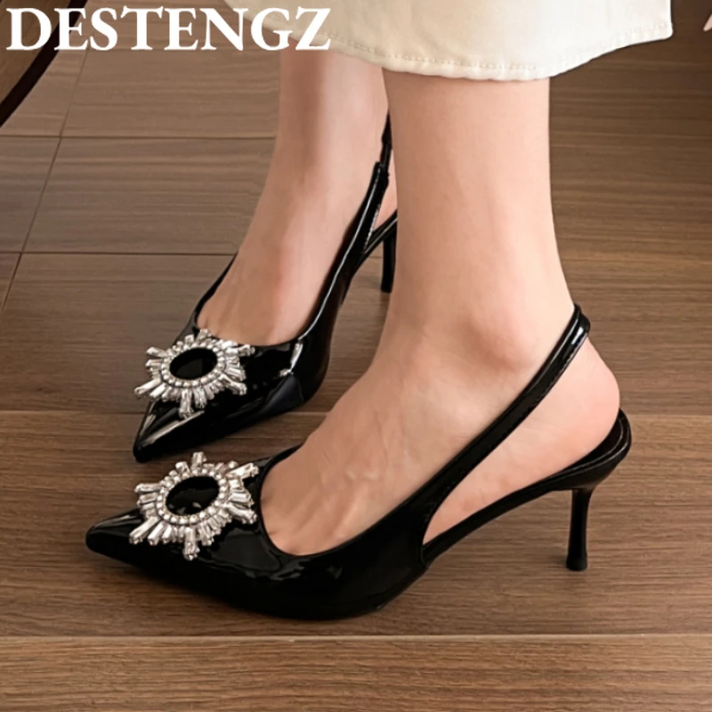 Sexy High Heels Crystal Sandals Women Pointed Toe Shoes Slingback Summer Brand 2025 Party Designer New Pumps Casual Shoes Dress
Sexy High Heels Crystal Sandals Women Pointed Toe Shoes Slingback Summer Brand 2025 Party Designer New Pumps Casual Shoes Dress